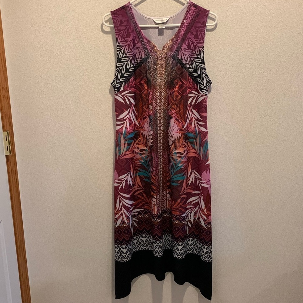 Maxi Dress floral&multi color. Picked up for the beautiful colors&Style. Size M.